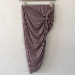 Light brown knot side skirt